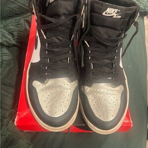 Jordan High Retro 1 Black and Silver Sneakers